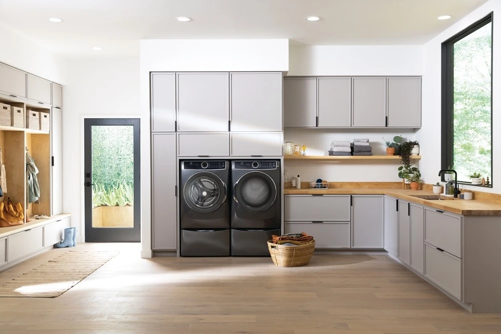 Open Box **Scratch And Dent** Electrolux 8.0 Cu. Ft. Titanium Gas Dryer 12 Open Box **Scratch And Dent** Electrolux 8.0 Cu. Ft. Titanium Gas Dryer - Image 10